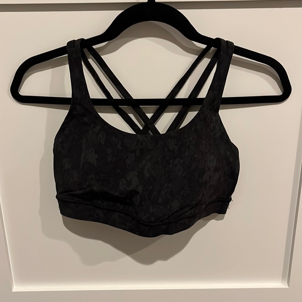 Lululemon energy bra with pads!